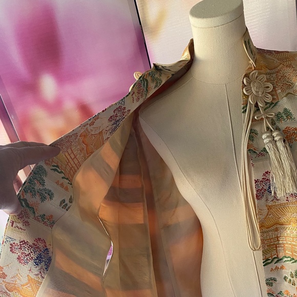 Sakamota Chinese embroidered cape-let - Picture 6 of 8